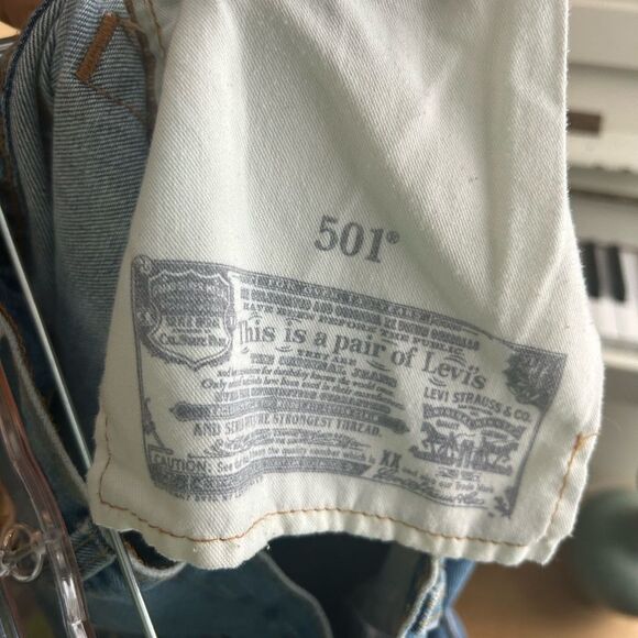 Levi's 501 Button Fly Men's Light Blue Upcycled Straight Jeans Size W36 L30 - Picture 15 of 16